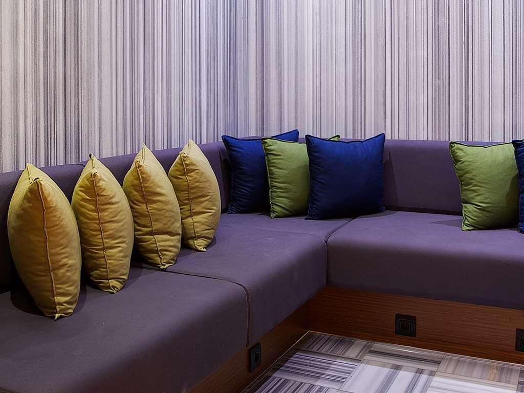 Ibis Styles Merter Otel 5*